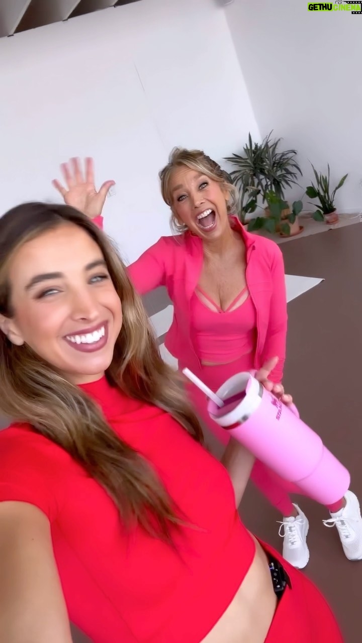 Denise Austin Instagram - It’s almost Mothers Day!!💕💐 I’m actually going to be on my honeymoon during Mother’s Day, so I decided to gift my mama early! #StanleyPartner These @Stanley_Brand Quenchers are from the exclusive Mother’s Day collection from @dickssportinggoods. It’s so important to stay hydrated all day long, no matter what you’re up to- and why not be stylish doing it?! Make sure to check out the entire Mother’s Day collection for your mama or a special woman in your life at Dicks Sporting Goods!! We love it!💖