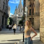 Denisse Peña Instagram - Una chica muy feliz 48h en Bcn haciendo todos los planes de turista posibles ✨