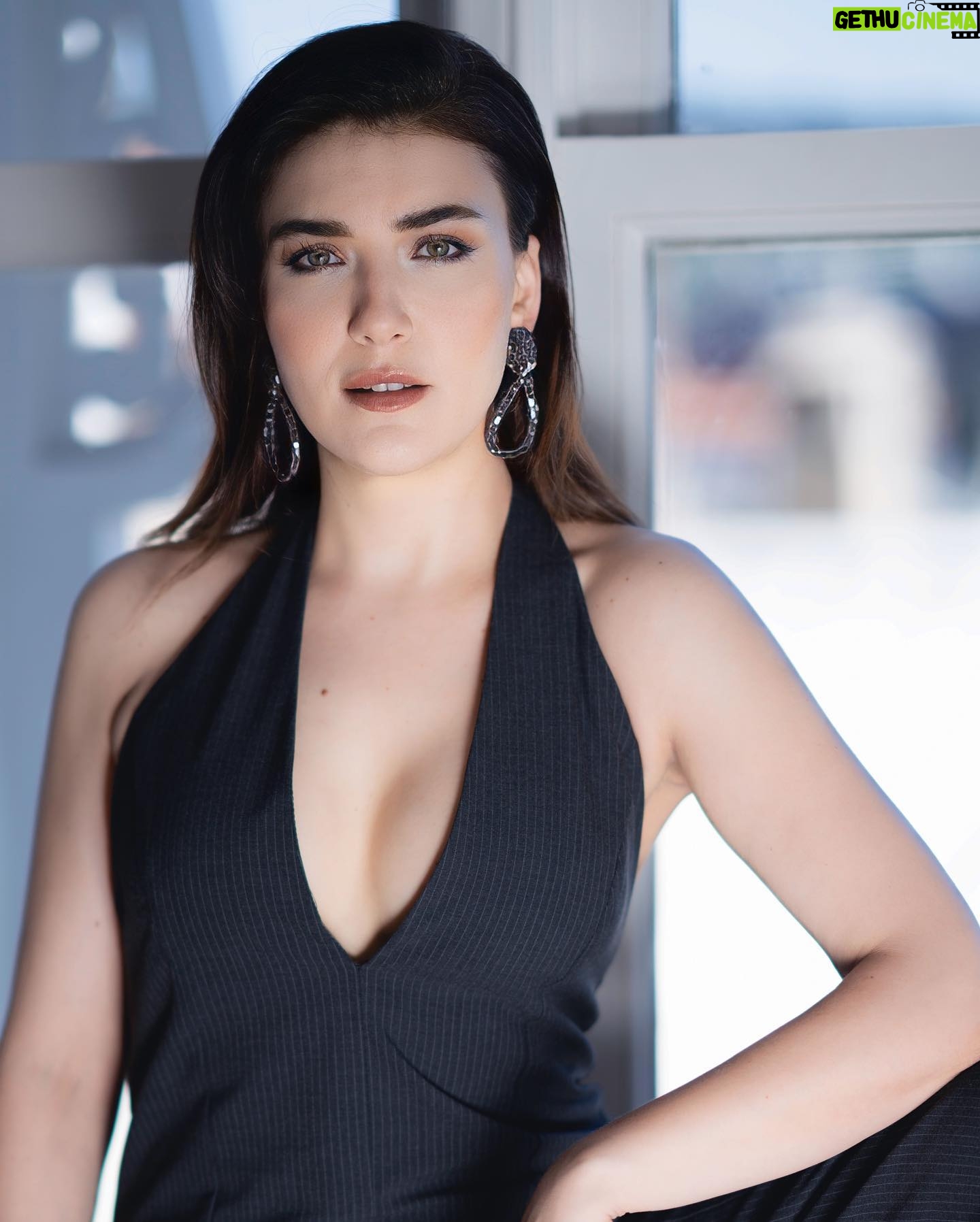 Deniz Bolışık - 2.9K Likes - 🤍🩵🩶🖤