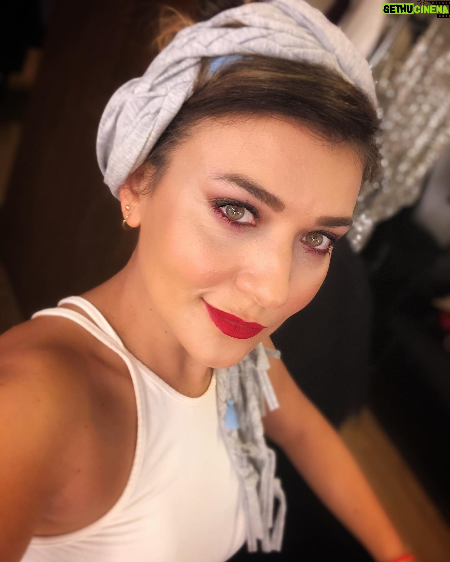 Deniz Bolışık - 6.4K Likes - 👠Kırmızı Ayakkabı Gecesi 👠
#haremkabare