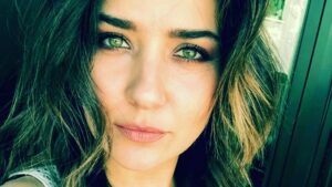 Deniz Bolışık Instagram - #WOMENSSTYLE 
@womensstyletr 
@sefkatpeker 
@didemyeniay 
@gizzemergin 
@burakelmali 
@sarperkesim 
@caglar__caglayan 
@yukselozgur 
@a.uzunlar