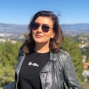 Deniz Bolışık Instagram - Sanki her şey çok güneşliymişcesine…