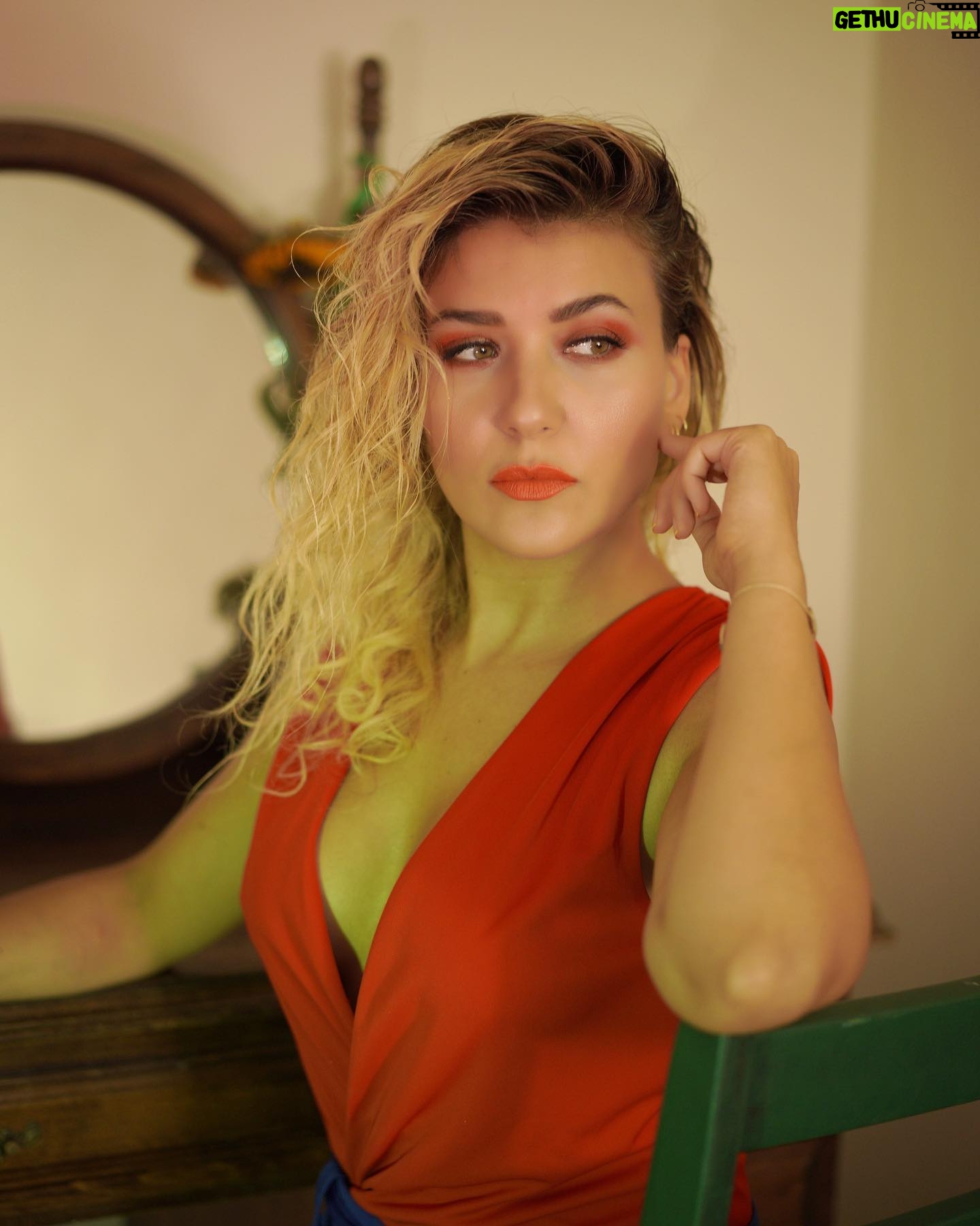 Deniz Bolışık - 3.9K Likes - 🎈
📷 @bulentbab