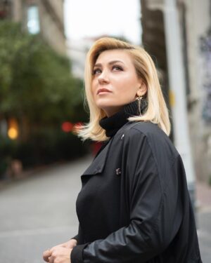 Deniz Bolışık Instagram - Gözünüz Ufuklarda Olsun 
fotografımdır ;)) 

📷 @bulentbab 
💇‍♀️ @ilker_ozaydinn @mos_bebek