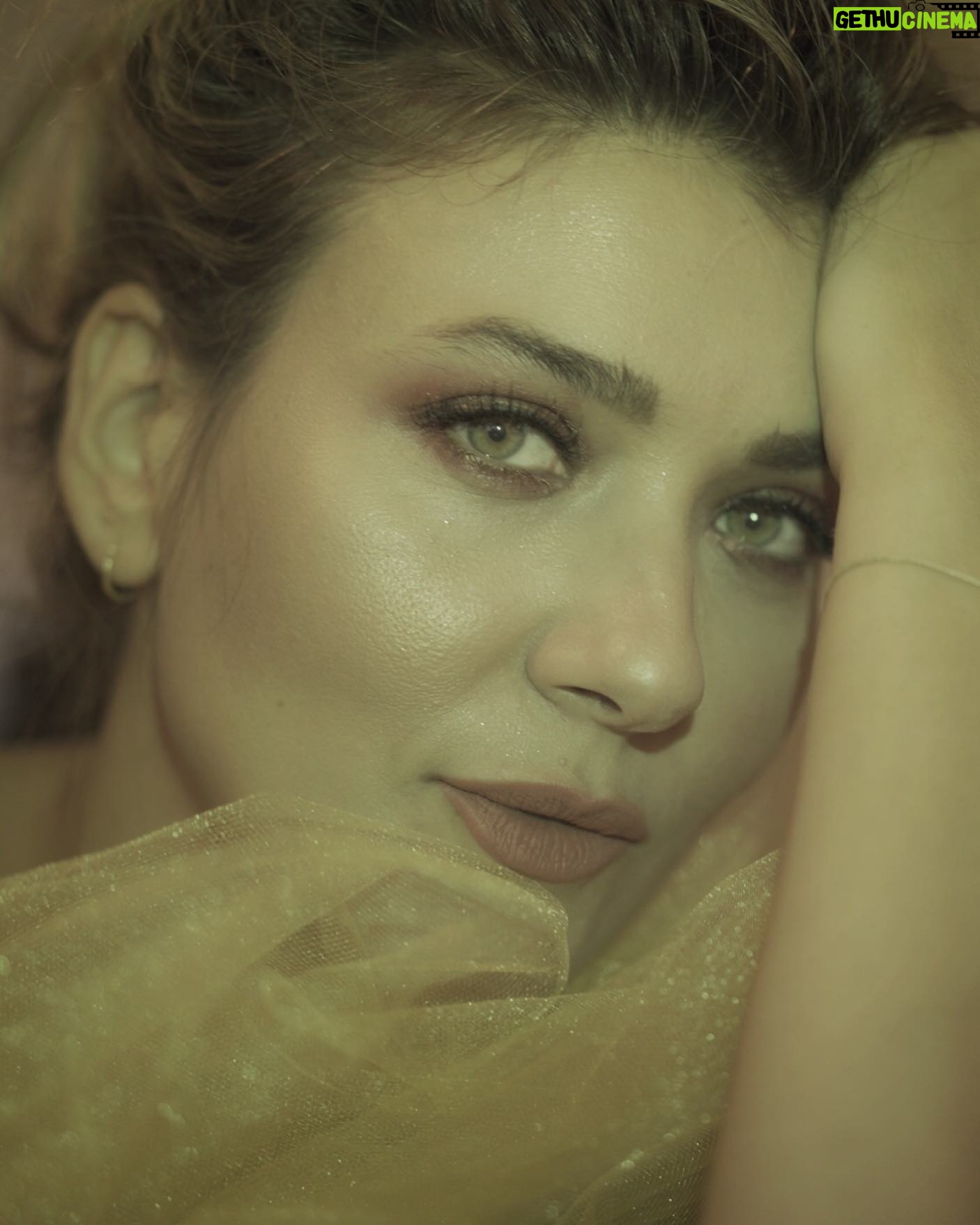 Deniz Bolışık - 3.1K Likes - 🎞