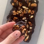 Deniz Barut Instagram – hurma chocolate band ile hayata zevk katma durumu🤟🏻