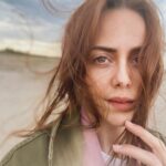 Deniz Barut Instagram - 🩶 🫏