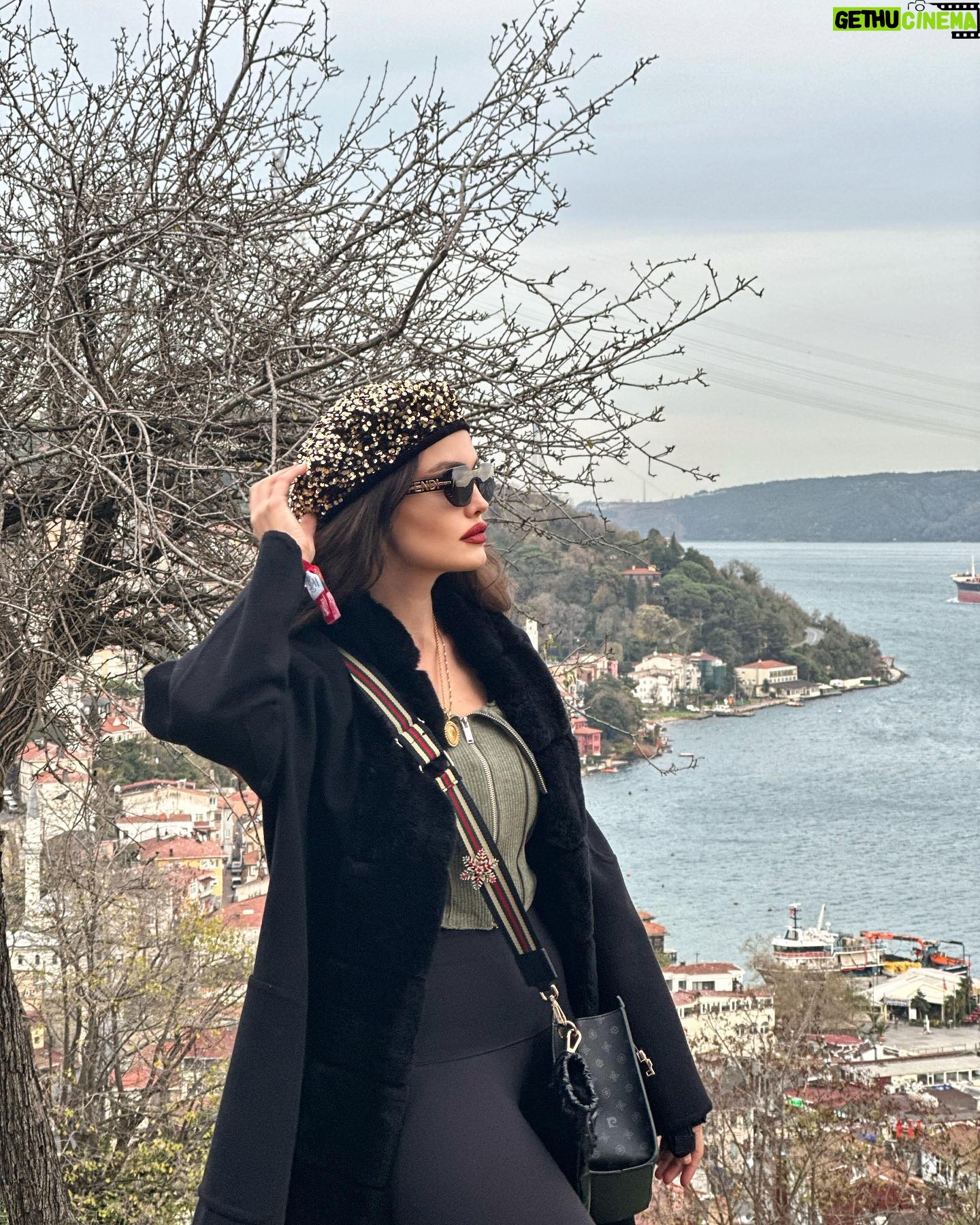 Deniz Durmaz Instagram - Hangiiiisiiiii favoooorinnnn? 😎