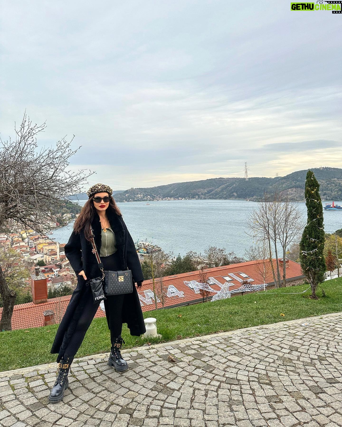 Deniz Durmaz Instagram - Hangiiiisiiiii favoooorinnnn? 😎
