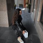 Deniz Durmaz Instagram - O zaman mükemmel hafta diliyorum hepimize🌹 Sağlık,keyif,bolluk bereket,aşk,mutluluk dolu bir hafta için herkes yoruma enerjisini bıraksın dolsun taşsın. 🍯 Şimdi yoruma sende “Tüm güzel enerjiler bizimle” yaz. Burdan enerjiyi gönderiyorum. 🤍💰🌺😀🥰 Gözüken marka #reklam