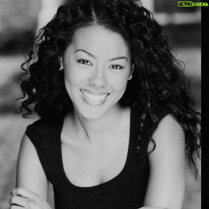 Denyce Lawton Instagram - #WayBackWednesday …#MyFirstHeadshot #2003 20 YEARS AGO! MAN, I won’t lie… this strike has been draining… longest I’ve gone not working, being on a set with fellow creatives and their energy or being creative since I started my journey in this business. When a creative person, someone who loves the artistry of it all, can’t create… you start to feel the drain. I’ve used this time to dig into my other creative spaces, but sometimes it’s just not the same. Hope all of my fellow creatives are keeping their heads up and finding ways to maintain emotionally, physically, financially and mentally 🫶🏽🫶🏽🫶🏽 #SAGAFTRASTRONG ✊🏽✊🏽✊🏽