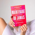 Denyzee Instagram - CONCOURS TERMINÉ ✅ Gagnez l’un des 20 exemplaires dédicacés de mon livre “Maintenant ou Jamais” ! ✨ J’ai 10 livres pour mes abonnés en France, Belgique ou Suisse et 10 pour ceux au Québec ! 🇫🇷🇧🇪🇨🇭🇨🇦 Pour participer, c’est simple : 1️⃣ Être abonné à mon compte Instagram @denyzee_ 2️⃣Taguez 2 amis en commentaire et écrivez le pays où vous vivez. 3️⃣ Like la publication. 🍀 Bonus: partage cette publication en story pour multiplier tes chances de gagner. C’est votre chance de découvrir ou de redécouvrir “Maintenant ou Jamais” et de plonger dans un voyage de réalisation de soi ! 🌈 📆 Le concours se termine le vendredi 8 décembre. Les gagnants seront annoncés dans mes stories et contactés en privé. Bonne chance à tous ! 🍀 📸 @aurorefouchez_ 💄 @makeupby.laure 📍 @studiomarcel.paris (merci @enrique_lemercier et toute l’équipe) #Concours #MaintenantOuJamais #Livre #Dédicace #France #Québec #Lecture #Inspiration