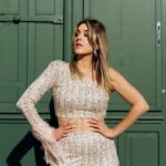 Denyzee Instagram - Today, it’s a big day 🎉 C’est officiel, c’est lancé! Je suis fière de vous annoncer que j’ai créé ma marque @fivehappy.co qui a pour mission de prévenir les problèmes liés à la santé mentale en proposant des produits à utiliser au quotidien qui permettent de cultiver son bien-être, réduire la pression, le stress et réduire l’anxiété en seulement 5 minutes par jour! Parce que je suis convaincue que TOUT peut changer en 5 minutes, c’est important pour moi de faire ma part pour laisser une empreinte positive sur la planète, en vous aidant à vivre au delà de votre zone de confort, à oser faire ce que vous n’avez jamais osé faire et à vivre la vie que vous avez toujours rêvé d’avoir ✨🤍 Moi aussi j’en suis passée par des phases très sombres, j’ai été 2 fois en dépression, j’ai eu du mal parfois à remonter la pente, mais j’y suis arrivée, et si je l’ai fais c’est que n’importe qui peut le faire 🤍 Merci pour toutes ces années de soutien, sans vous, je n’y serais pas arrivé, alors à moi de faire ma part pour vous redonner ce que vous méritez! Que l’aventure commence 🥳🤍🎉🤩☀️✨🫶🩵🫣🤞🏼🥇👀🙌🏼😇