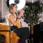 Denyzee Instagram – Beaux moments de partage avec pleins de belles personnes au @royaumeduweb ☀️

Sous l’objectif du talentueux @flavian_couvreur 📸 merci pour les magnifiques photos, trop heureuse 😁

#royaume #royaumeduweb #presentatrice #presentation #suisse #switzerland