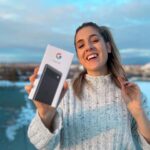 Denyzee Instagram - 🎄 CONCOURS 🎄J’ai décidé de vous gâter à la dernière minute ✨ Je vous offre le magnifique Google Pixel 6a qui a un des meilleurs appareils photos et caméra intégré dans un smartphone et une autonomie de batterie qui dépasse toutes les attentes! Pour participer: 👉🏼 Abonne-toi à mon compte @denyzee_ 👉🏼 Like cette publication 👉🏼 Tague 3 amis que tu prendrai en photo avec ce tel 🤳 🍀 Bonus: partage en story pour plus de chances! Le concours est valable pour les résidents français et canadiens uniquement, le tirage au sort sera effectué le 30 décembre. Le gagnant sera annoncé en story le 31 décembre! Activez les notifications 📣 Qui sera l’heureux gagnant? 🍀 🤩🎄🎁 #concours #phone #googlepixel6a #googlepixel #concoursinstagram #concoursfrance #concoursfr