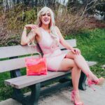 Denyzee Instagram – Hi Barbie 🤣🩷 Quelle version de Barbie fait la plus pleurer 1, 2 ou 3 😭🤣?

Qui a hâte de voir la sortie du film?

#barbie #barbiedoll #barbiestyle #barbiegirl #pink #pinkoutfit #paris