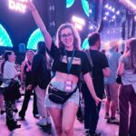 Denyzee Instagram – J’ai fêté mes 10 ans de @festivaleteqc pour mes 10 ans de vie au Québec cette année! C’était fou de voir @greenday de nouveau sur scène 😻🎉

Merci énormément à @bleufeu_ pour leur incroyable confiance et de me permettre de vivre ces moments intenses chaque année 🤍☀️

Combien /10 mon interprétation et la justesse de ma voix sur la vidéo? 🤣🤣

#greenday #feq #festivaldetedequebec #festivaleteqc #rock #festival #music