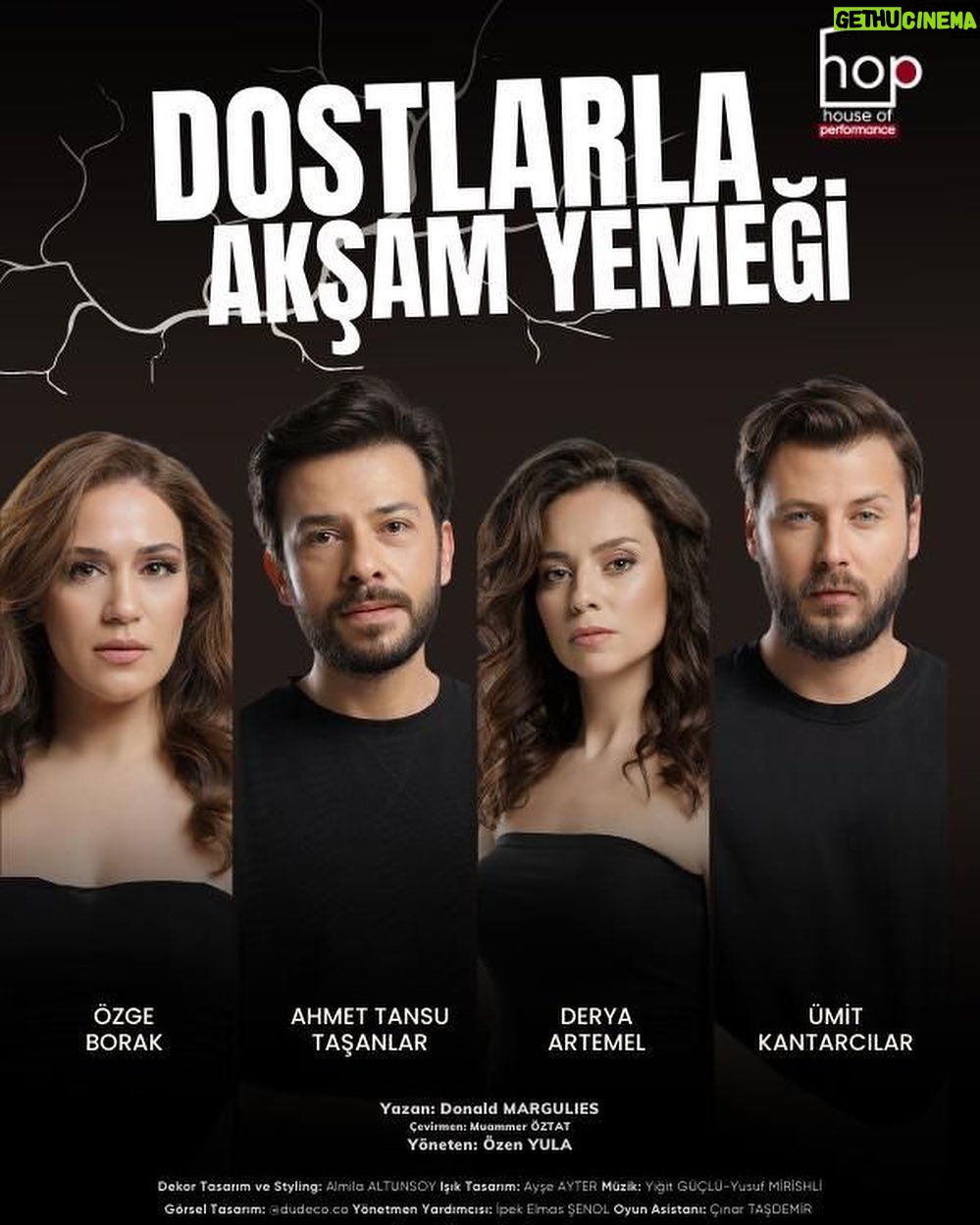 Derya Artemel - 2.8K Likes - Dün gece Dostlarla Akşam Yemeği ile ilk kez seyirci karşısına çıktık. Yönetmenimiz ve benim hayatımda uzun zamandır ayrı bir yeri olan kıymetli Özen Yula’ya bu keyifli çalışma süreci için teşekkür ederim. Özge, Tansu ve Ümit, sizinle aynı sahneyi paylaşmak çok güzel, iyi ki beraberiz. Sahne arkasında emek veren tüm arkadaşlarım, tüm House of Performance ekibi, teşekkür ederim, güleryüzünüz ve desteğinizle bu süreci kolaylıkla ve güzellikle yaşamamızı sağladınız, sağlıyorsunuz. Ve House of Performance kurucularına, İstanbul’a yeni bir kültür sanat merkezi kazandırdıkları için ayrıca teşekkür etmek isterim. Biz her Çarşamba House of Performance sahnesinde, Bakırköy’de olacağız. Buluşmak dileğiyle.