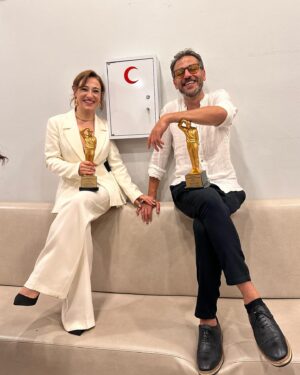 Derya Karadaş Instagram - Dün çok güzeldi.
@sadrialisikodulleri 🤩