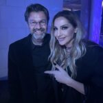 Despina Vandi Instagram - Σας ευχαριστώ από καρδιάς όλους για τις χθεσινές απονομές! Ναι είναι προσωπική έκφραση το τραγούδι αλλα είναι σημαντικό να έχεις και τους σωστούς ανθρώπους να σε στηρίζουν σε αυτό για να προκύπτει η μαγεία! Αυτή τη μαγεία της επικοινωνίας και της σύνδεσης μεσα από τη μουσική 30 χρόνια μετά! @g_arsenakos σε ευχαριστώ! @superfm_radio υπέροχη βραδιά! @kingsofficial απλά σας λατρευω!