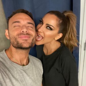 Despina Vandi Instagram - Well…hello NY!!!

 #nyc #concert #music #friends #backstage @giannetos