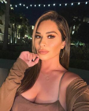 Destiny Monique Instagram - My version of glamping. 🤭 
.
.
.
.
#dressoftheday #mondaymood #style #fashion