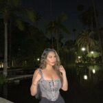 Destiny Monique Instagram - Fashion, Food, Fun….it’s pretty easy to keep me happy. 😁 Corset top by: @ver_luisant_clothing (linked in bio) . . . . #ad #fashion #style #corsettop