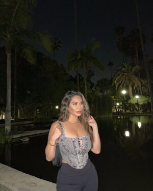 Destiny Monique Instagram - Fashion, Food, Fun….it’s pretty easy to keep me happy. 😁
Corset top by: @ver_luisant_clothing (linked in bio) 
.
.
.
.
#ad #fashion #style #corsettop