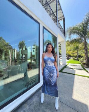 Destiny Monique Instagram - Have a great week everyone! 💙
-
15% off with my code: ADWD15 shop @shop_kollyy 
Sculpture aesthetics human body sleeveless maxi dress. 
.
.
.
.
#Ad #maxidress #style #fashion #kollyy #dress