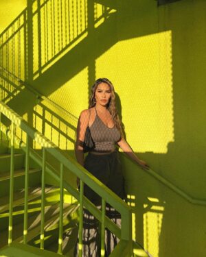 Destiny Monique Instagram - Just another day at the office… 📸
-
Outfit details along with discount code are posted on my YouTube channel (link is in my bio). This style and more up now in my latest haul. 
.
.
.
.
#ootd #📸 #fashionstyle