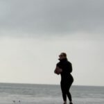 Destiny Monique Instagram - Beach days are the best days! Even when it’s right before the rain. Happy Monday, back on my fitness! 😅 . . . . #california #californialiving #beachdays #beachdaysarethebestdays