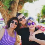 Devrim Yakut Instagram - Kavuştuk canlarımla...🙏♥️🧿🧿🧿@damlayakut74 @goncayakut