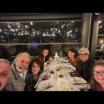 Devrim Yakut Instagram – Masa da masaymiş hani…#serefbeydizi ♥️🙏@sngloden @onurunlutheofficial @halulkbilginer @sukranovali @ecemuzn @hazarerguclu @bicakciarman #devrimyakut
