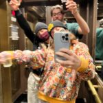 Devyn Nekoda Instagram - tourists for the night!