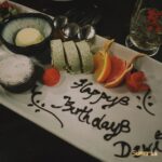 Dewi Chien Instagram - 🇯🇵一些好玩好吃の東京碎片： 1、第一次發現有洞的手套有多重要 2、確定喉嚨爆痛除了水只能喝牛奶 3、終於體會到👶🏻們腸病毒的威力⋯ 4、十幾年來去日本每天的必吃食品 5、聽說日本的娃娃機比較好夾果然 6、草莓起士蛋糕 糖葫蘆太快樂了 7、中野好多復古可愛小東西好喜歡 8、這就是今年的生日蛋糕不要懷疑 9、陪我慶祝陪我瘋酒精路跑的人們 10、晚上喝一瓶直接好眠一整晚💤 #大衛旅行中 #不可能四月還在發三月的庫存吧 #救命啊