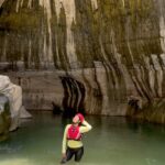 Dewi Lestari Instagram – Wadi Mibam Part 2. 

Guide saya @mohammed_alhadi87 emang agak laen. He surprisingly mastered a few Indonesian phrases, antara lain: “Elu goblok” dan “Gue capek”. Don’t ask me how he learned them! 👀

Emang agak cocok sih buat dipake di perjalanan ini. Berenang, jalan, manjat tebing. That’s basically how we go through Wadi Mibam. Lengkap dengan kepeleset, kejeduk-jeduk batu, dsb. ECAPEDEH! 😆

#Muscat #Oman #WadiMibam