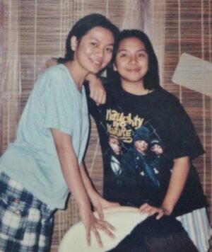 Dewi Lestari Instagram - My partner in crime since childhood. Manusia adzaib dengan bakat musik mencengangkan. Tambah tua adalah keniscayaan, tapi dalam kasusnya Arina Mocca a.k.a Dede alias Dexter dengan nama player McMabux (di game balap mobil), menjadi sebuah keganjilan. Maneh teu pantes kolot sih, De. Tapi, kumaha deui nya? 😅 

Happy birthday, my broh. Semoga tambah sakseus, sehat, bijak, dan berbahagia. Love you to Pluto and back!