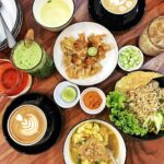 Dewi Lestari Instagram – I love food. I love symmetry. I love Flat Lay because I love food and symmetry.
Jangan lupa follow @tangselian buat panduan makan di Tangsel dan sekitarnya, and for more food symmetry 😜
#Tangselian #Gembulnian #TangselPride