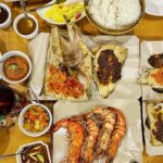 Dewi Lestari Instagram – I love food. I love symmetry. I love Flat Lay because I love food and symmetry. 

Jangan lupa follow @tangselian buat panduan makan di Tangsel dan sekitarnya, and for more food   symmetry 😜

#Tangselian #Gembulnian #TangselPride