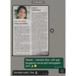 Dewi Lestari Instagram – Pencarian Satu Foto

Kabar duka itu membekukan saya. Joko Pinurbo telah berpulang untuk selamanya. 

Seharian itu saya mengais-ngais kenangan bersama beliau. Membuka pesan WA-nya, DM-nya, lalu menelisik data foto dari tahun ke tahun, mencoba mencari satu gambar—yang saya ingat sebagai satu-satunya foto kami bersama. Sudah empat hari berlalu, foto itu tak kunjung ketemu. Saya mulai meragukan ingatan saya. Jangan-jangan, foto bersama dengan Joko Pinurbo hanyalah produk imajinasi saya belaka. Yang saya temukan cuma pertukaran pesan, yang meski tak terlalu sering, selalu berkesan. 

Jika Sapardi memikat saya dengan metafora indahnya, Joko Pinurbo memukau saya dengan kecerkasan, humor, dan efisiensi bahasanya. Saat berjumpa langsung, beliau cenderung pendiam, pandai menghilang dengan gesit di kerumunan. Sementara, interaksi tertulisnya terasa hangat, bahkan antusias. Namun, pesan terakhir saya pada bulan November tidak berbalas. Tampaknya beliau sedang sakit berat saat itu. 

Rasa-rasanya ada urusan “tak selesai” antara saya dengan Mas Jokpin, salah satunya niat saya untuk ikut kelas puisi beliau. Plus, punya foto kenangan bersamanya. Satu saja. Apa daya, batas hidup jualah yang memutus urusan itu. Saya harus puas dengan apa yang ada. Potongan pesannya. Kiriman kliping darinya. Fotonya bersama buku alumni Kaizen Writing. 

Semua itu kecil dibandingkan harta budaya yang ditinggalkan Joko Pinurbo bagi kita semua. Kepiawaiannya berpuisi dan bergelut dengan bahasa. Karya demi karya yang cerkas, cerdas, dan lugas. Terima kasih atas jejakmu yang luar biasa, Mas. Semoga lapang jalanmu.

#JokoPinurbo #Jokpin