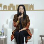Dewi Lestari Instagram - Indonesia stood out at the Doha International Book Fair (DIBF) 2024, with best-selling author Dewi (Dee) Lestari making a notable appearance. The Indonesian Embassy in Doha proudly present Dee on May 16, marking the first time an Indonesian author has participated as a featured speaker at this prestigious book fair in the Middle East. Held at the Cultural Lounge of DIBF and moderated by Chelsy Gill, the event attracted a large audience, including members of the Indonesian diaspora in Qatar and international visitors from across the Middle East. In the discussion titled "The Contemporary Landscape of Indonesian Literature”, Dee talked about significant topics in Indonesian literature, such as the book industry, issues of book piracy, and the dynamics of writing. She also highlighted the positive outlook for the literary industry, driven by the increasing number of book fairs and reading and writing festivals. #Inidiplomasi #culturaldiplomacy