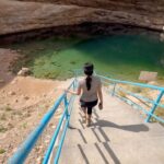 Dewi Lestari Instagram – The Falling Star. 

Hawiyyat Najm, atau sumur bintang jatuh, merupakan nama Arab dari Bimmah Sinkhole, salah satu destinasi terpopuler di Oman. Meteor menciptakan lubang dengan kedalaman 50 meter, dan air toska yang terkumpul di sini memiliki kedalaman hingga 20 meter. 

Di sini orang bisa berenang, atau sekadar celup kaki, dan gerombolan ikan kecil pun akan memakani kulit-kulit mati kita. Yep, terapi ikan dengan pemandangan terdahsyat! 👍

#Oman #Muscat #Sinkhole #BimmahSinkhole