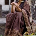 Dhanalakshmi Saminathan Instagram - Ava vantha thediye🥰 Saree : @askcouturesaree Shot by : @tru_the_lens_with_monk . . . #reelsinstagram #katchisera #trending #trendingreels #trendingnow #fyp #explorepage #tamil #tamilstatus #tamilbgm #dhanasaminathan