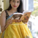 Dhanalakshmi Saminathan Instagram - மாலையில் யாரோ மனதோடு பேச🌼 Saree : @askcouturesaree Styled by: @style_with_abi Shot by : @tru_the_lens_with_monk . . . #reelsinstagram #reelkarofeelkaro #reelsinsta #reelsviral #80smusic #80svintage #ilaiayaraja #banupriya #trending #trendingreels #trendingnow #trendingsongs #tamilcinema #tamilmovie #tamilstatus #tamilbgm #featured #fyp #dhanasaminathan #anu