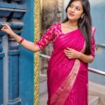 Dhanalakshmi Saminathan Instagram - Saree with blouse : @rang_gopika Shot by : @tru_the_lens_with_monk Blouse stitched by: @askcouture.7 . . . #instapost #ootd #ootdfashion #collaborationindia #templevibes ##collaboration #outfit #sareeseries #sareestyling #pink #pinkchecked #featured #tamil #tamilponnu #traditionalwear #dhanasaminathan #anu