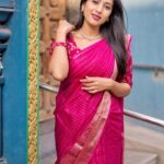 Dhanalakshmi Saminathan Instagram - Beautiful checked saree from @rang_gopika Shot by : @tru_the_lens_with_monk Blouse stitched by: @askcouture.7 . . . #instapost #instadaily #indianwear #traditionalwear #saree #sareelove #pink #checkedsaree #material #dressup #fyp #featured #dhanasaminathan