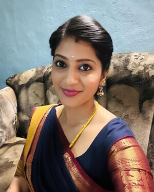 Dhanalakshmi Saminathan Instagram - Me as Divya ☺️😍

Watch me in kannethire thondrinal serial on @kalaignartvofficial 
Timing: 8.30- 9.00pm 

#serial #kalaignartv #divya #dhanasaminathan