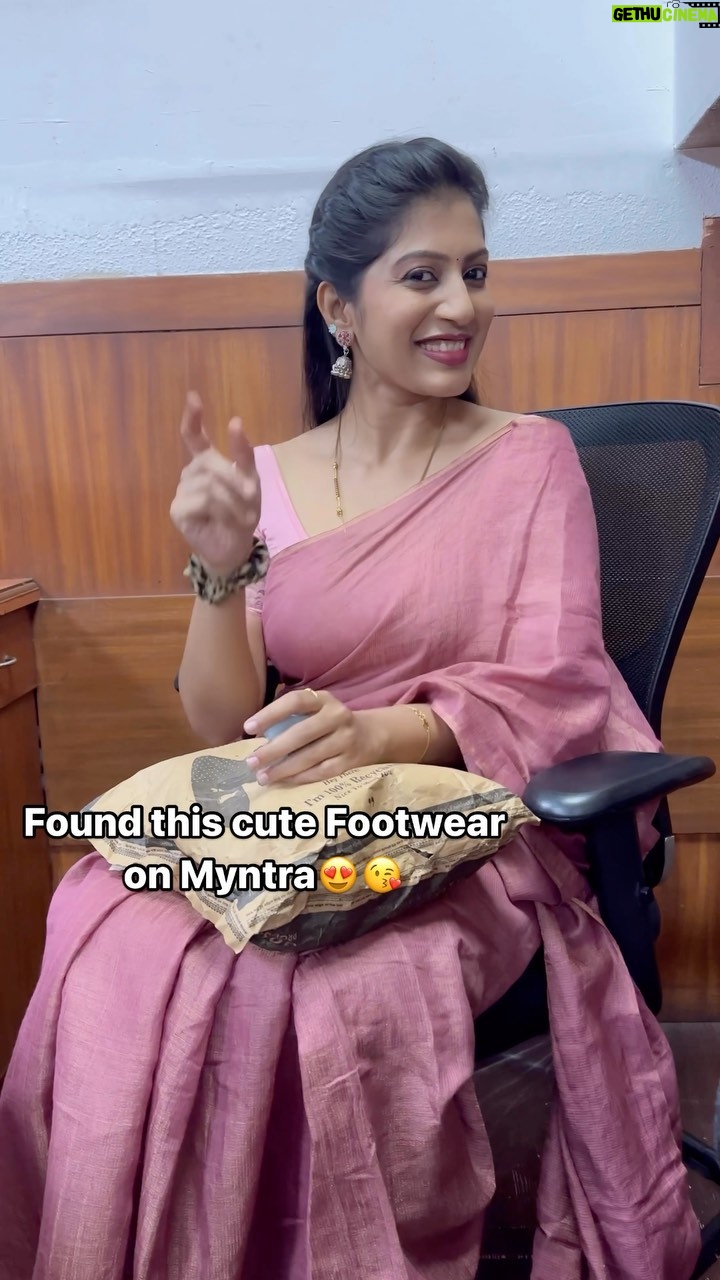 Dhanalakshmi Saminathan Instagram - Footwear link in my story ☺️🫶🏻 Isn’t cute 😁🥰 #fashion #footwear #confortable #neon #fashionblogger #fashionista #trendingreels #trending #love #newtrend #pinterest #pinterestinspired #pinterestgirl #affordablefinds #myntrafinds #cutefootwear #dhana #dhanasaminathan