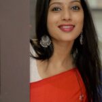 Dhanalakshmi Saminathan Instagram - Enna thedi vanthu seru 🤌✨ Saree: @askcouturesaree Shot by : @tru_the_lens_with_monk . . . #instareels #reelsinstagram #reelsinsta #viralreels #reels #sareestyling #sareeseries #love #trending #trendingreels #trendingnow #dhanasaminathan #dhanaanu