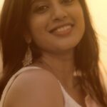 Dhanalakshmi Saminathan Instagram - Main character vibe 🌸🦋❣️ Beautifully shot by: @g_a_n_e_s_h_1105 #saree #insta #instagood #réel #aesthetic #80s #goldenhour #vintage #raja #ilaiyaraja #tamil #tamilsong #tamilbgm #trendingreels #trending #featured #dhanasaminadhan